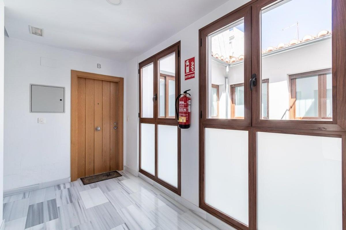 3 Bedroom Elegant & Cozy City Centre กรานาดา ภายนอก รูปภาพ