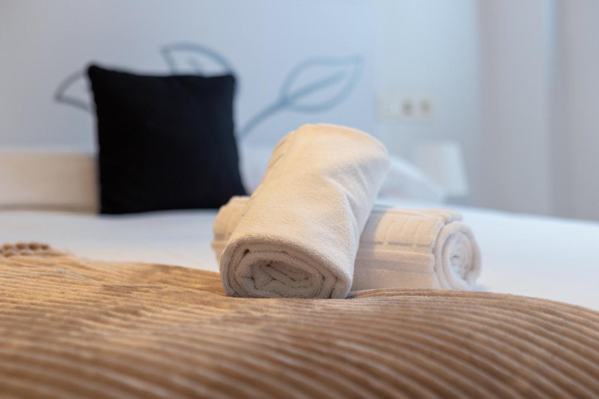 3 Bedroom Elegant & Cozy City Centre กรานาดา ภายนอก รูปภาพ