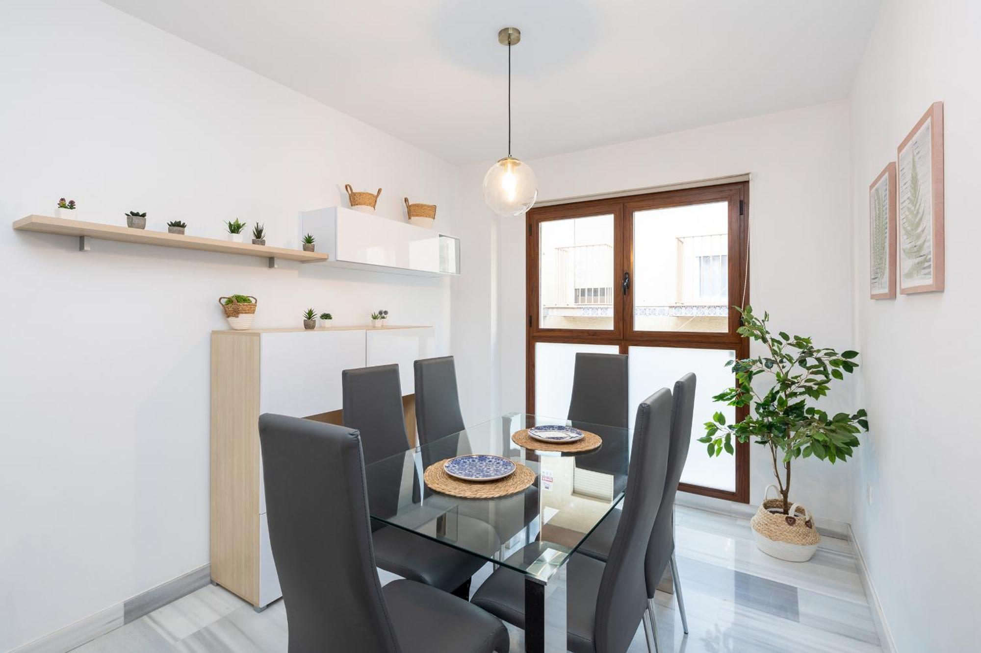 3 Bedroom Elegant & Cozy City Centre กรานาดา ภายนอก รูปภาพ